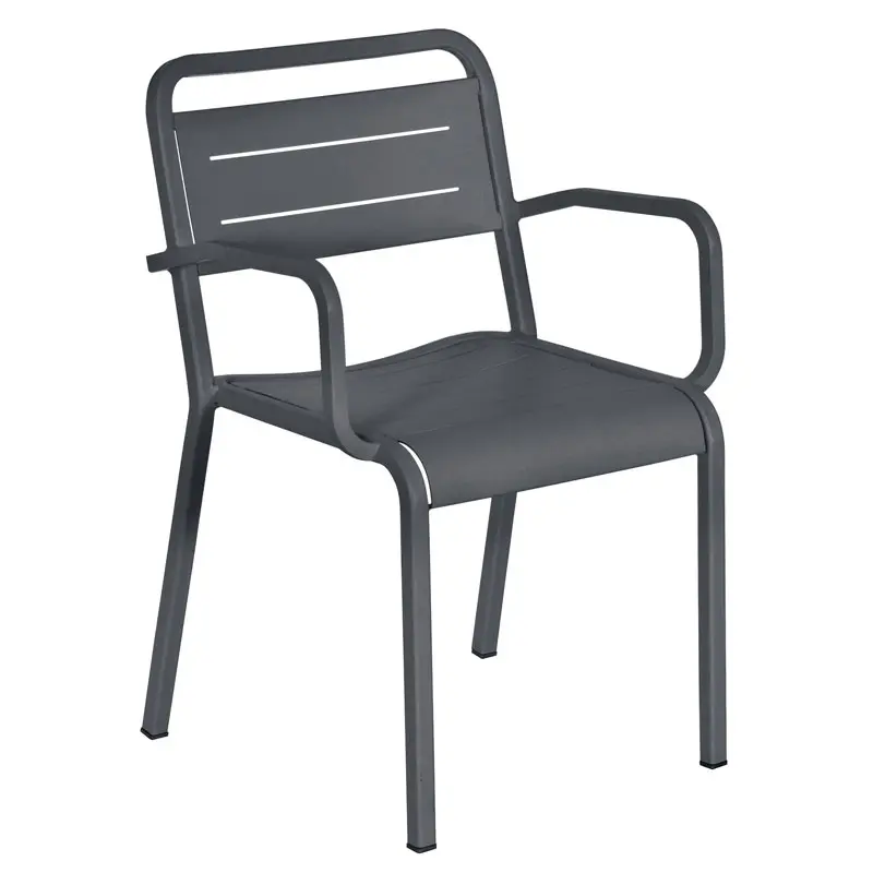 Urban 209 Armlehnstuhl von EMU – stapelbares Metall-Design mit Komfort-Armlehnen für Terrasse, Garten & Gastronomie - Hantermann - Der Hotelausstatter Urban 209 Armlehnstuhl von EMU, stapelbarer Metallstuhl mit Armlehnen für moderne Outdoorbereiche
