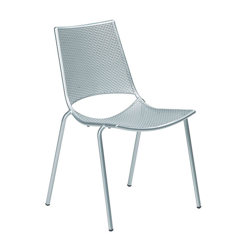 ALA 150 Outdoor Stapelstuhl by EMU® in Silber mit filigranter Sitzfläche und hoher Rückenlehne
