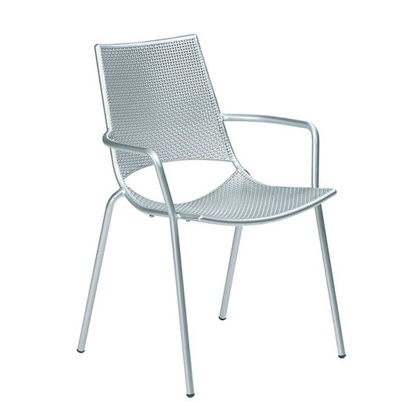 ALA 151 Outdoor Armlehnstuhl by EMU® – elegantes Metalldesign in Silber - Hantermann - Der Hotelausstatter ALA 151 Outdoor Armlehnstuhl by EMU® in Silber mit filigranter Sitzfläche und hoher Rückenlehne