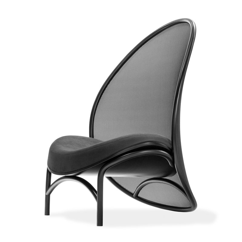 Chips Lounge Chair von TON, Loungesessel mit großer, luftiger Rückenlehne und Polstersitz für Lobby und Lounge