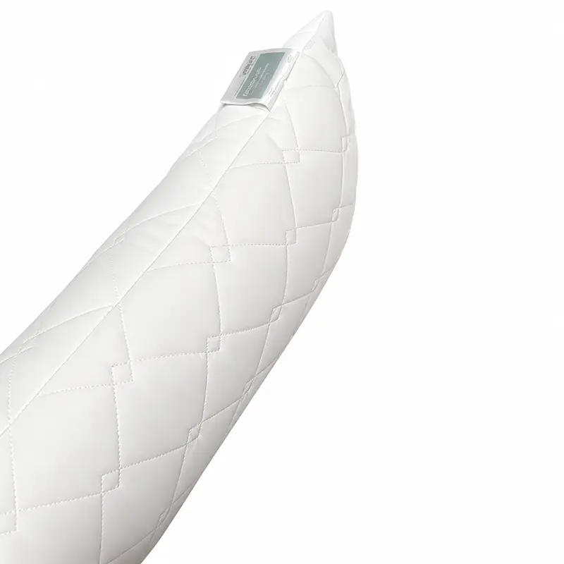 DR. BED VITAL Microfaserkissen – Komfortkissen mit SoftStift-Füllung - Hantermann - Der Hotelausstatter Seitliche Detailansicht des DR. BED VITAL Microfaserkissens mit SoftStift-Füllung und gesteppter Hülle