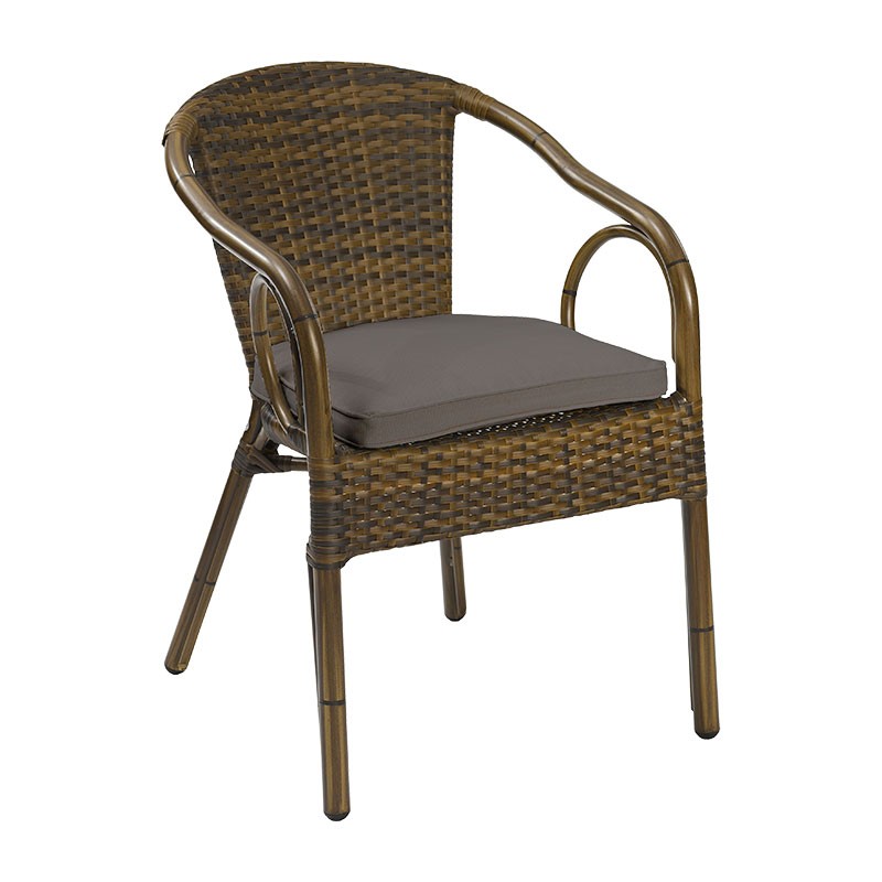 HAITI 1 Polyrattan Outdoor Stapelsessel – Terrassenstuhl 80 cm hoch in dkl. Bambus braun-meliert mit Sitzkissen - Hantermann - Der Hotelausstatter HAITI 1 Polyrattan Stapelsessel braun-meliert mit Rundrohrgestell in Bambusoptik und grauem Sitzkissen für die Gastronomie