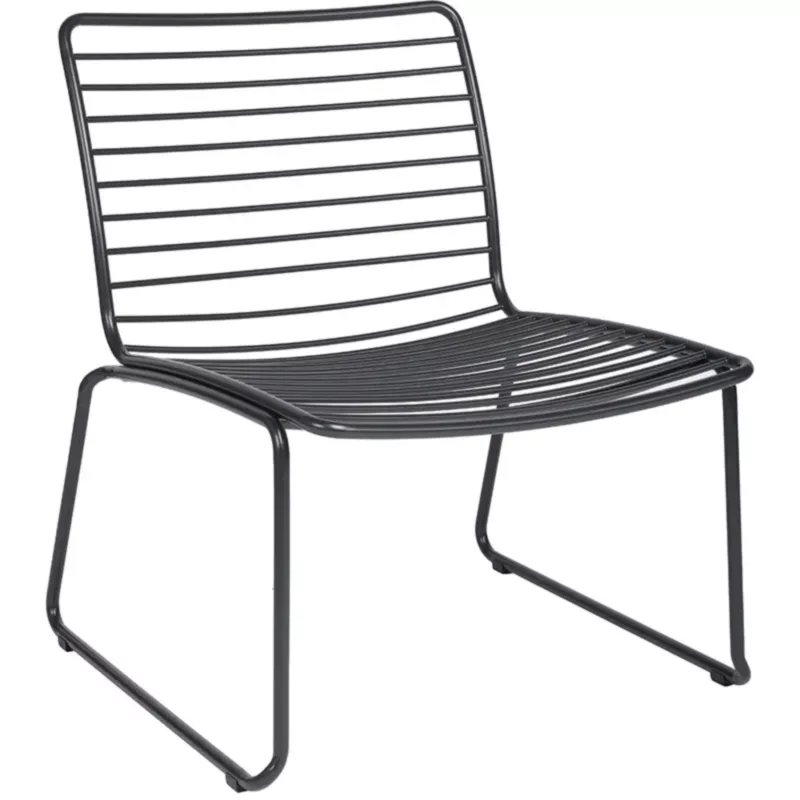 LEVI Outdoor Lounge-Stapelstuhl von STERN® in Schwarz mit filigranem Metallgestell und offener Rückenlehne