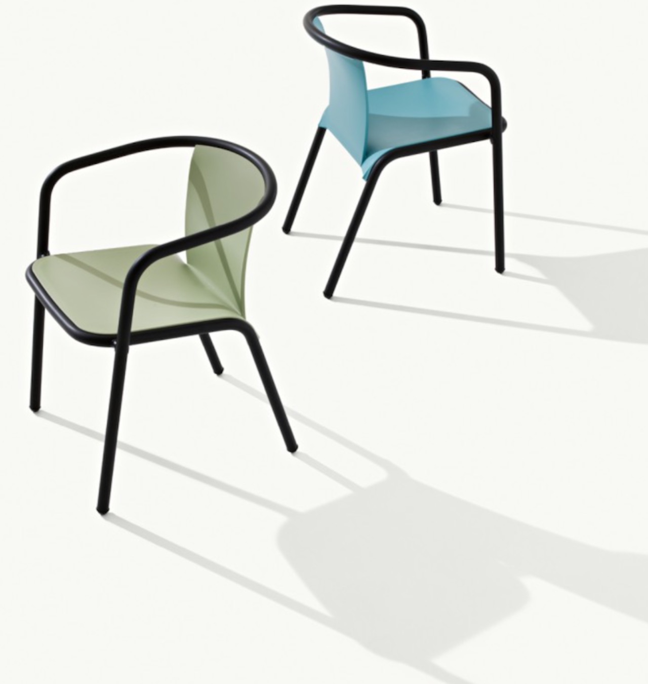 MARÈ 539VR von Et al. – moderner Stapelsessel - Hantermann - Der Hotelausstatter MARÈ 539VR Stapelsessel von Et al. mit lackiertem Aluminiumgestell in Grün und Blau
