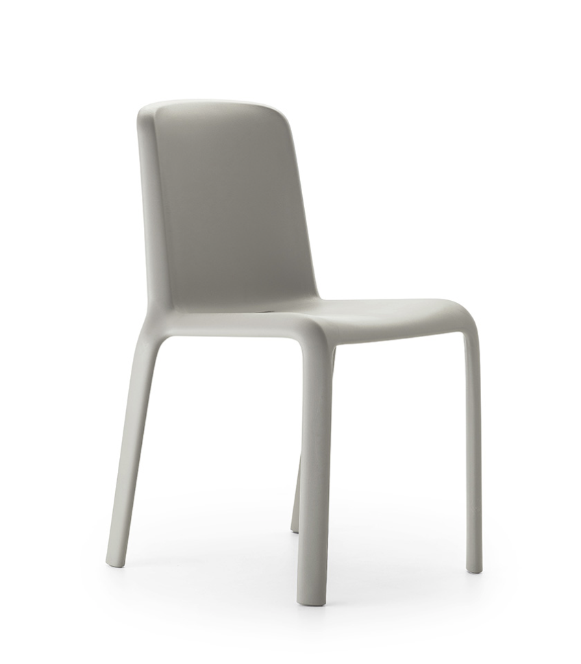 SNOW 300 Outdoor Stapelstuhl von Pedrali – leichter Designstuhl aus glasfaserverstärktem Polypropylen für Terrasse, Garten & Gastronomie - Hantermann - Der Hotelausstatter SNOW 300 Outdoor Stapelstuhl von Pedrali aus glasfaserverstärktem Polypropylen, leichter UV-beständiger Designstuhl, stapelbar bis 8 Stück