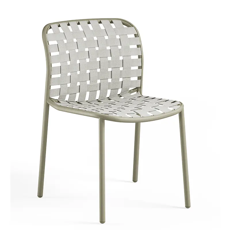 YARD 500 Outdoor-Stapelstuhl by EMU® – dezentes Flechtdesign in Beige-Weiß - Hantermann - Der Hotelausstatter Yard 500 Stuhl von EMU, Outdoor-Stuhl mit elastischen Gurten und Aluminiumgestell für Terrasse und Garten