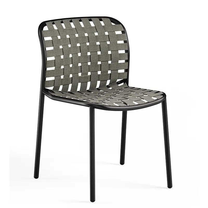 YARD 500 Outdoor-Stapelstuhl by EMU® – markantes Flechtdesign in Schwarz-Grau - Hantermann - Der Hotelausstatter Yard 500 Stuhl von EMU, Outdoor-Stuhl mit elastischen Gurten und Aluminiumgestell für Terrasse und Garten