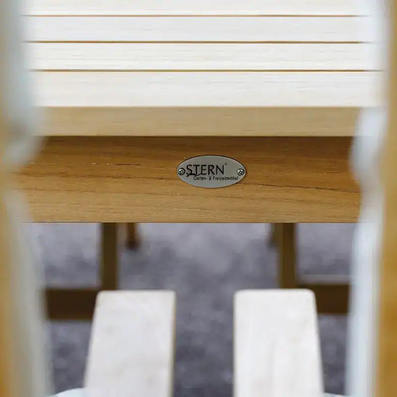 Malaga Outdoor Tisch aus Teak mit Stern Marke