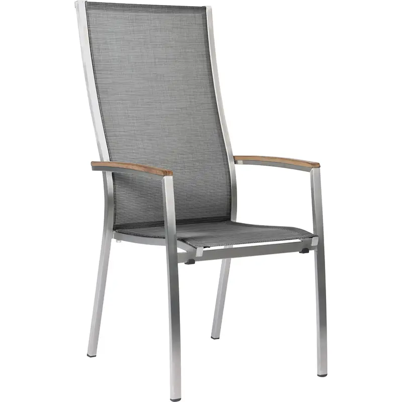 CARDIFF Hochlehner-Stapelsessel von STERN® mit Teakarmlehnen – Edelstahl & Textilen - Hantermann - Der Hotelausstatter CARDIFF Hochlehner-Stapelsessel von STERN® mit silbergrauem Textilen, Edelstahlgestell und Teakholzarmlehnen