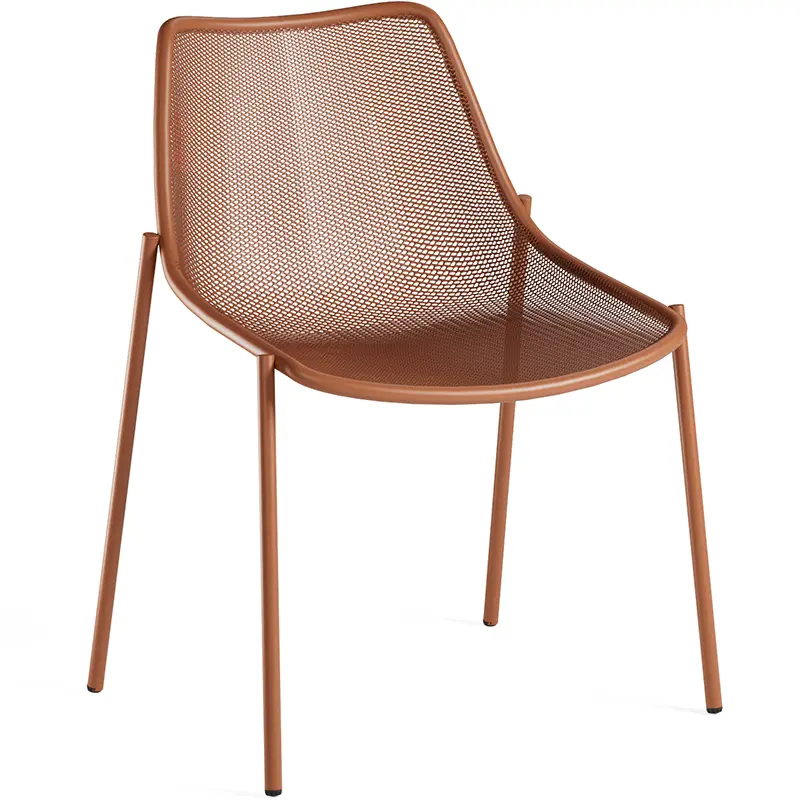 EMU Round 465 Ahorn-Rot 26 - Hantermann - Der Hotelausstatter Stapelbarer Outdoor-Stuhl EMU Round 465 aus Stahl mit feinem Streckmetall-Sitz und Rückenlehne in Farbe 26 Ahorn-Rot, moderner Gartenstuhl für Terrasse, Gastronomie und Hotel-Außenbereich.