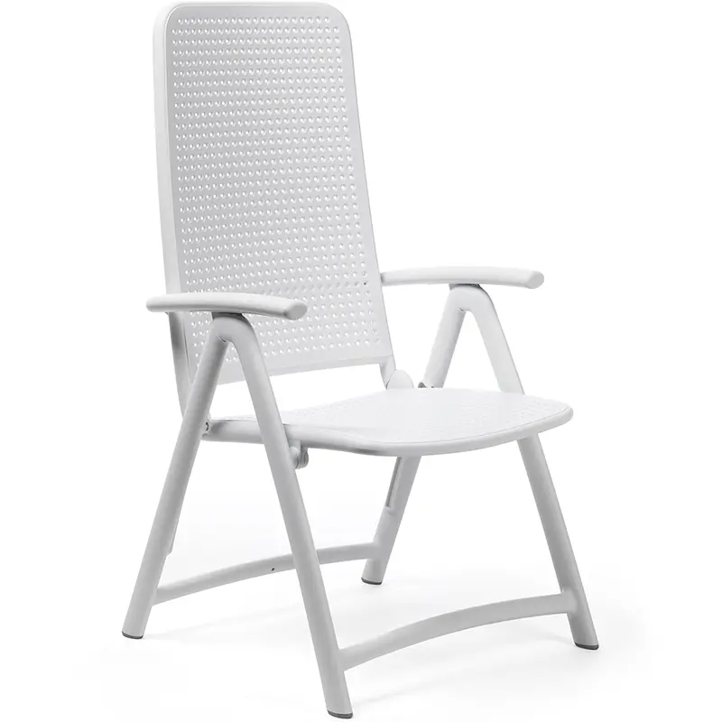 NARDI Darsena 316 Loungestuhl aus Kunststoffharz mit ergonomischer Rückenlehne für Outdoor‑Bereiche in Weiß