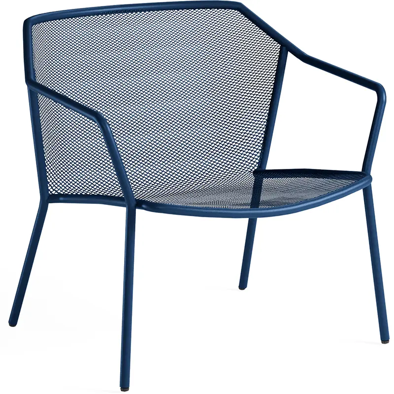 Darwin 524 by EMU® – Outdoor-Loungestuhl in Blau - Hantermann - Der Hotelausstatter EMU Darwin 524 Outdoor‑Stahlstuhl mit fein gelochter Sitz‑ und Rückenfläche, pulverbeschichtet, wetterfest, stapelbar und ideal für Gastronomie