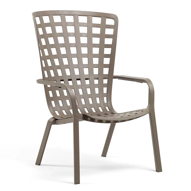 Nardi Folio 300 in Taupe, Outdoor‑Loungesessel - Hantermann - Der Hotelausstatter Nardi Folio 300 Loungesessel aus Fiberglas‑Polypropylen mit perforierter Rückenlehne für Terrasse und Gastronomie