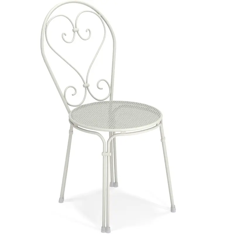 Pigalle 909 Outdoor-Stuhl by EMU® – elegante Leichtigkeit in Weiß - Hantermann - Der Hotelausstatter Pigalle 909 Outdoor-Stuhl by EMU® in Weiß mit geschwungener Rückenlehne und dekorativen Ornamenten