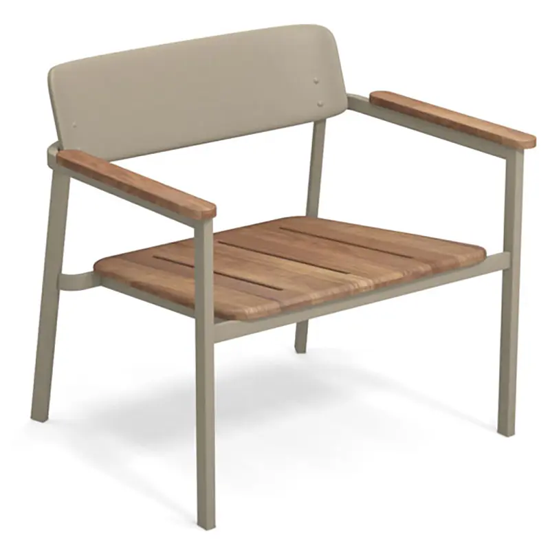 Shine 248 by EMU® – Outdoor-Armlehnstuhl in Taupe mit Teakholz - Hantermann - Der Hotelausstatter EMU Shine 248 Outdoor‑Armlehnstuhl mit Teak‑Armlehnen und Teak‑Sitzfläche, Aluminiumrahmen, wetterfest, hochwertig und ideal für Terrassen