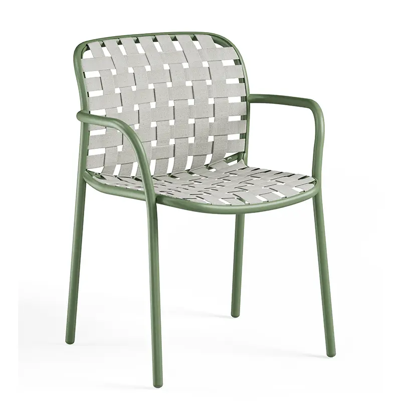 YARD 501 Outdoor-Armlehnstuhl by EMU® – modernes Flechtdesign in Grün-Weiß - Hantermann - Der Hotelausstatter YARD 501 Outdoor-Armlehnstuhl by EMU® in Grün-Weiß mit Geflecht für Gastronomie, Hotel und Terrasse