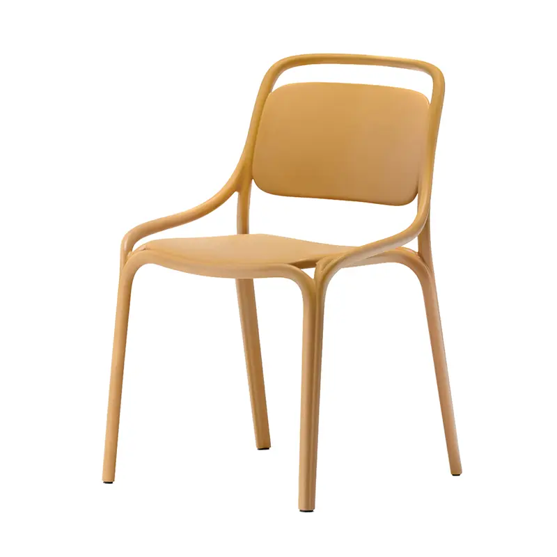 Libre Outdoorstuhl 590 von Pedrali – stapelbarer Polypropylen-Gartenstuhl in warmem Honig-Gelb für Terrasse, Balkon & Gastronomie - Hantermann - Der Hotelausstatter Libre 590 Outdoorstuhl von Pedrali in Honig-Gelb, stapelbarer Polypropylen-Gartenstuhl für Terrasse, Balkon und Innenbereich