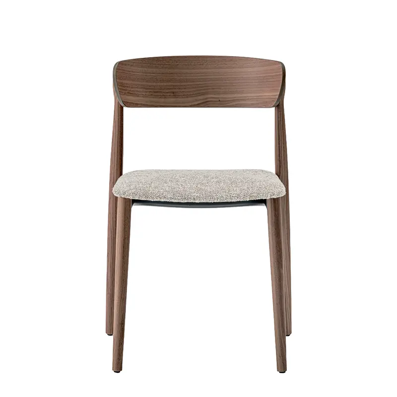 Nemea Restaurantstuhl von Pedrali – Komfort trifft Design - Hantermann - Der Hotelausstatter Nemea Restaurantstuhl von Pedrali ohne Armlehnen mit gepolsterter Sitzfläche und elegantem Holzgestell