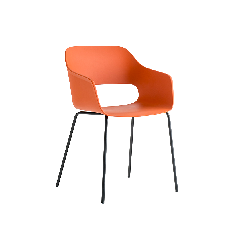 Pedrali Babila 2735 Armlehnstuhl in Orange-Schwarz - Hantermann - Der Hotelausstatter Pedrali Babila 2735 Armlehnstuhl mit orangefarbener Sitzschale und schwarzem Metallgestell für Hotel und Gastronomie
