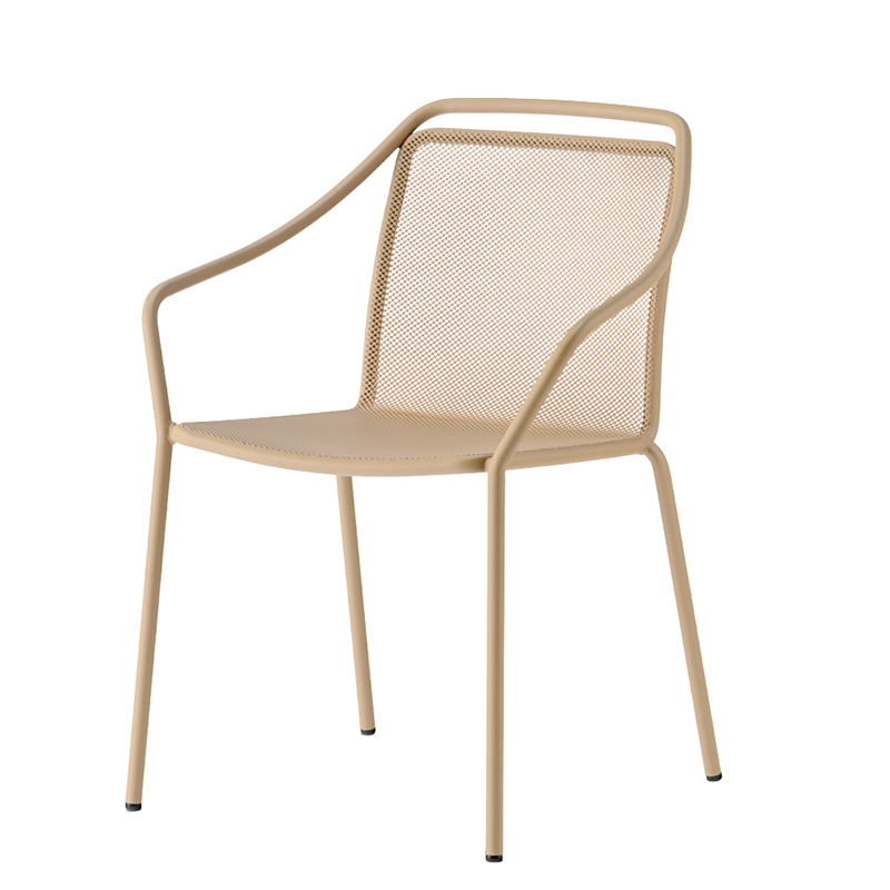 Stapelarmlehnstuhl Philia Mesh 3925 von Pedrali – Sandbeige - Hantermann - Der Hotelausstatter Pedrali Philia Mesh 3925 Stapelarmlehnstuhl in Sandbeige mit filigraner Netzrückenlehne, Metallgestell und Armlehnen